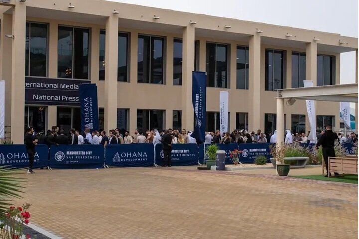 من دون عنوان.jpg