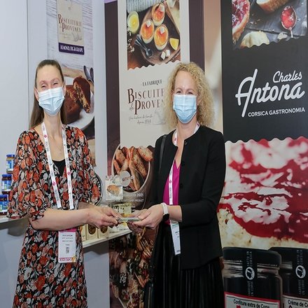 علامات تجارية تفوز بجوائز يامكس للابتكار