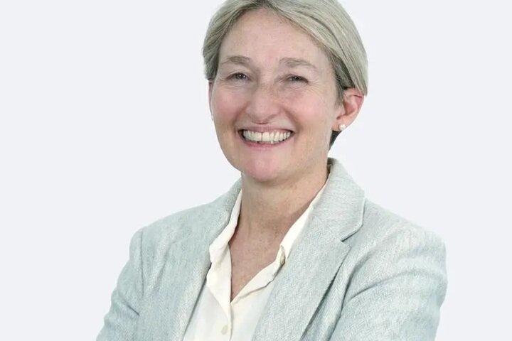 من دون عنوان.jpg