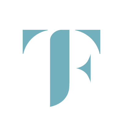 "ذا فيرست كوليكشن" يحتفل بعامه الأول