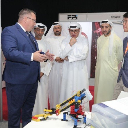 دبي: انطلاق معرض وملتقى حقوق الامتياز 