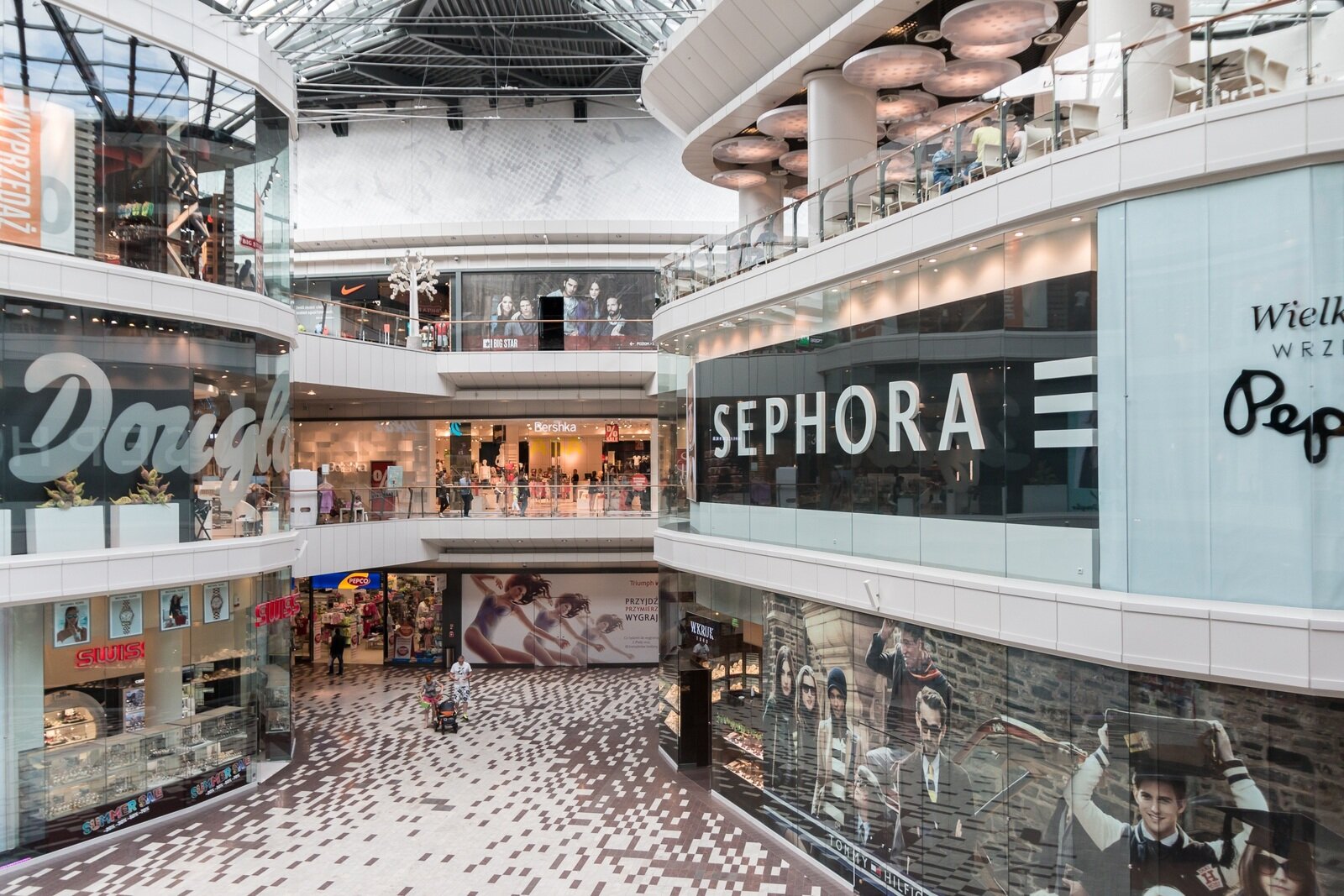 jarmoluk-shopping-mall-906721.jpg