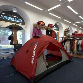 Husky vzdoruje nelehké době