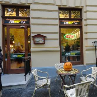 Do Subway na kávu