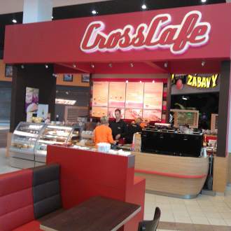 Pracuj a studuj v CrossCafe