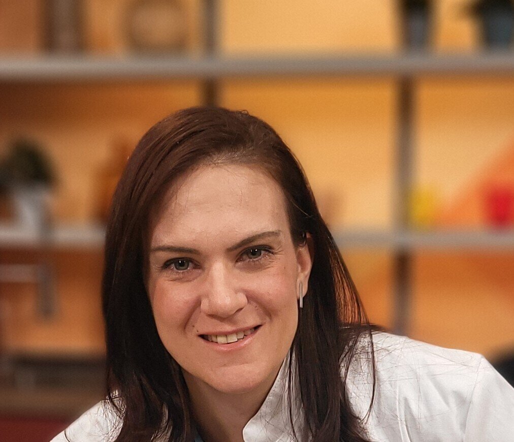 dr Sanja  Savić, assistant professor  – program author.