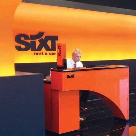 sixt-1.jpg