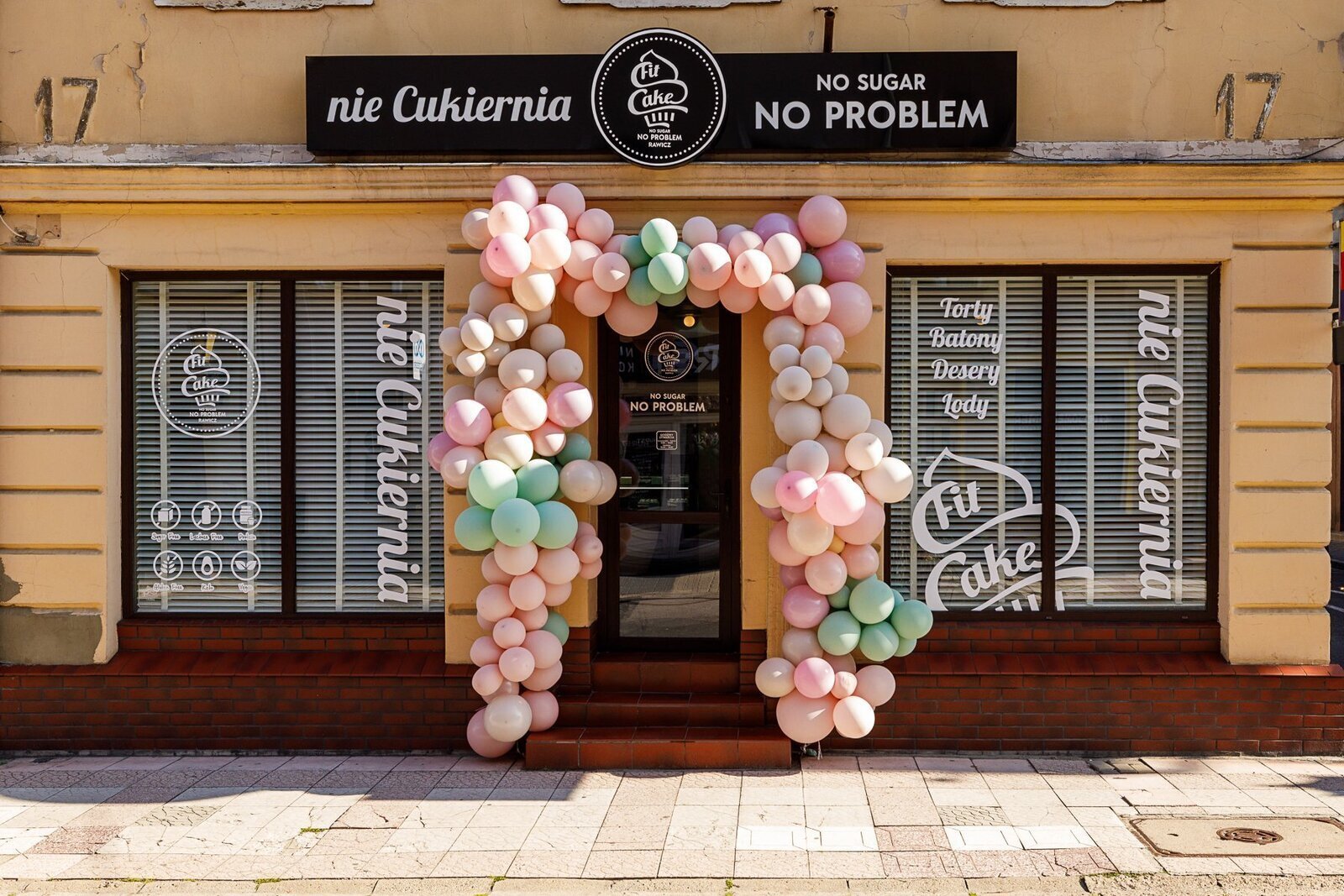 nowy lokal niecukierni Fit Cake juz w Rawiczu.jpg
