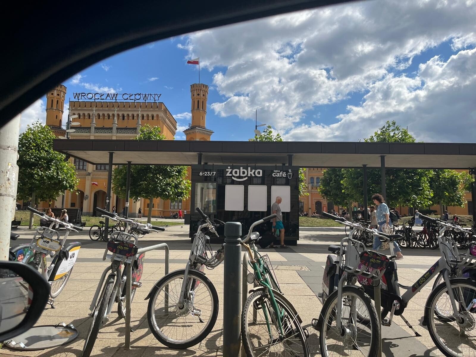 Kiosk Żabki 1.jpg
