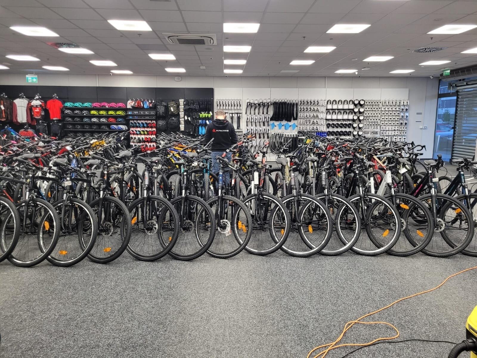 konin przed otwarciem.jpg