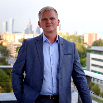 Finansują i zarabiają