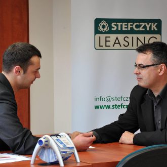 Sprzedadzą leasing we franczyzie