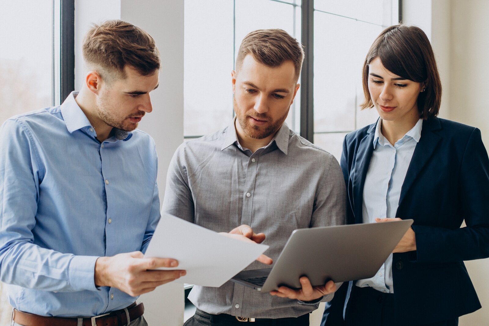 group-business-people-working-office.jpg