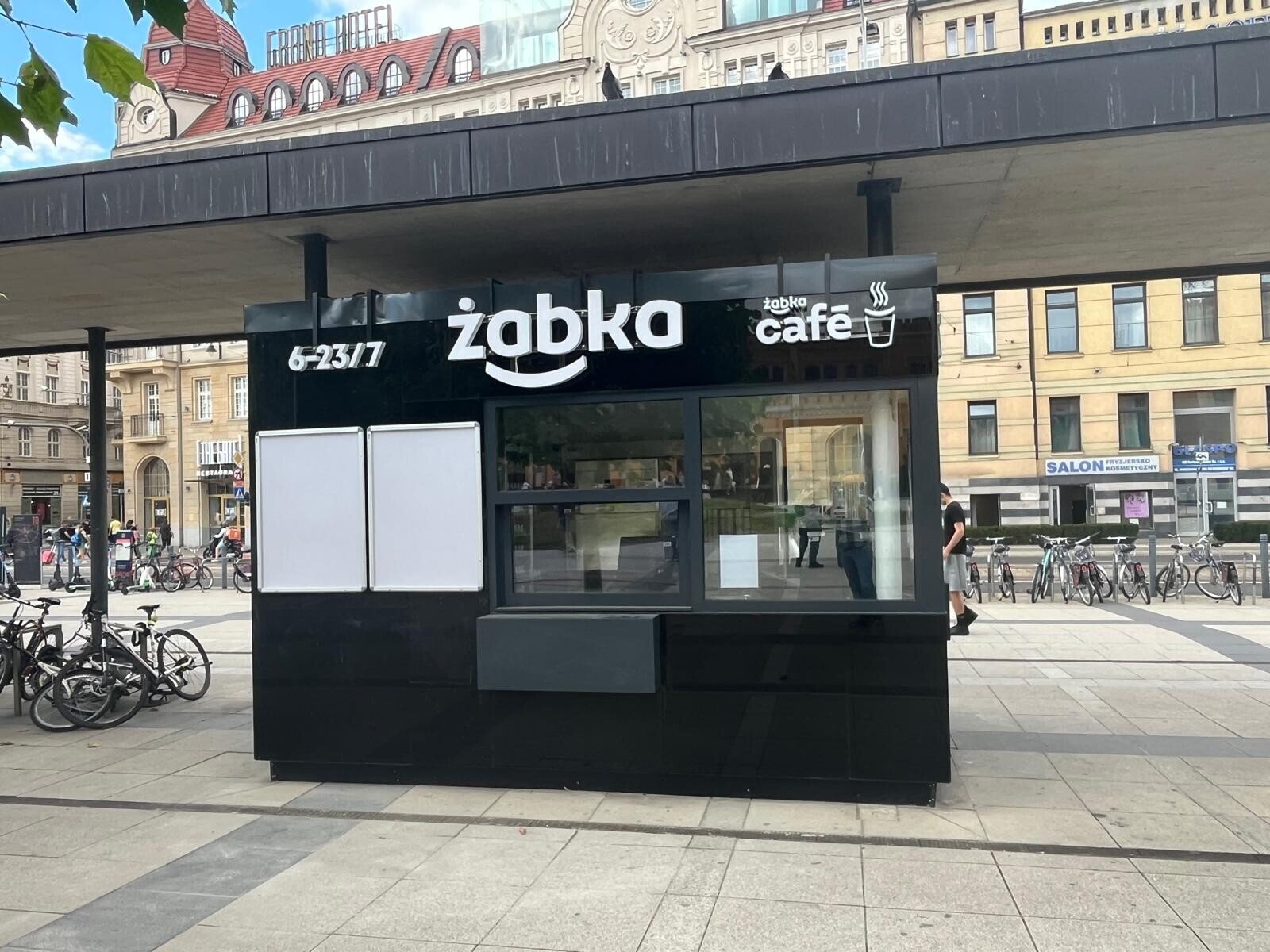 Kiosk Żabki 2.jpg
