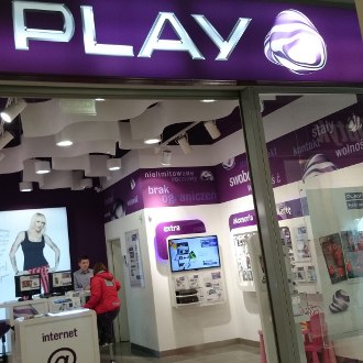 Play porównuje się z innymi