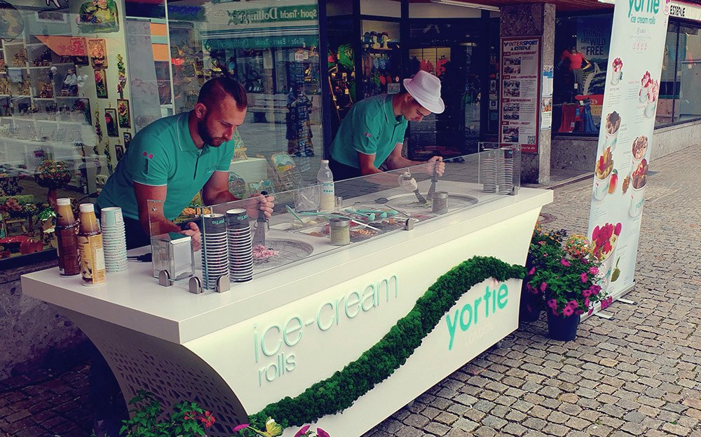 Stand YORTIE