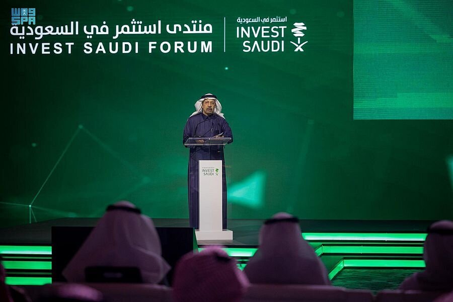 من الافتتاح