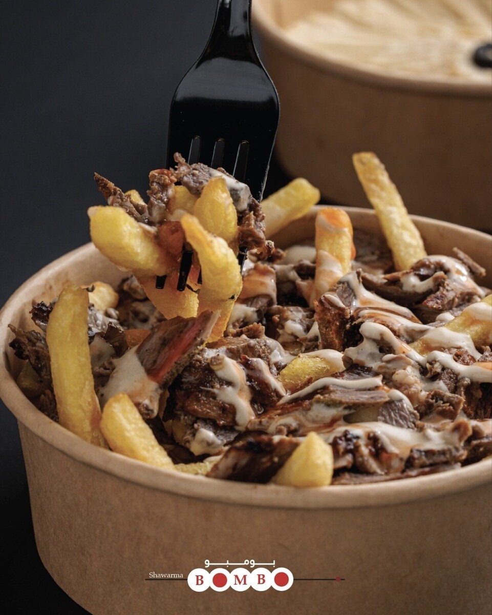 كلها مع بعض 🔥وهني المتعة تبدأ#شاورما #مطاعم_البحرين #shawarmalovers #bahrainfood.jpg