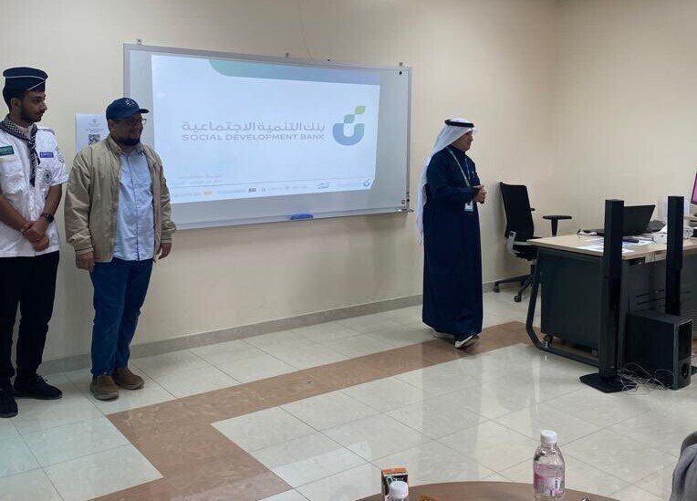 الصورة من حساب الكلية التقنية بالمندق