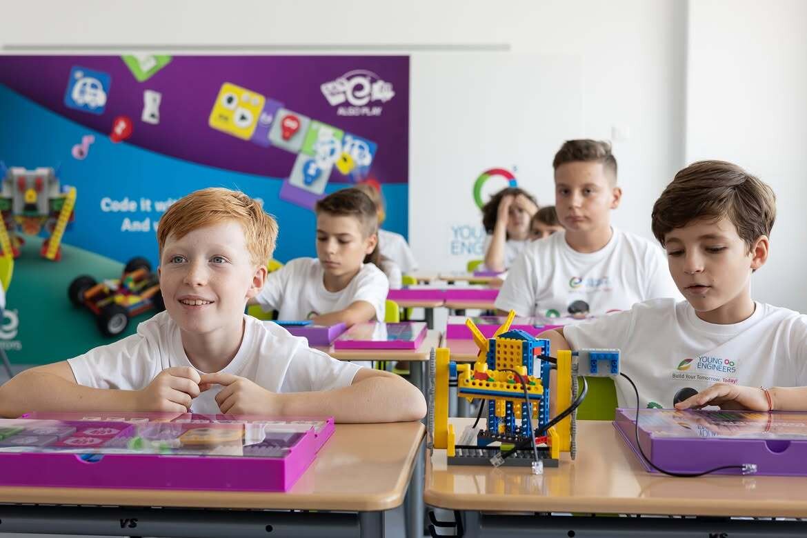 Young Engineers.jpg