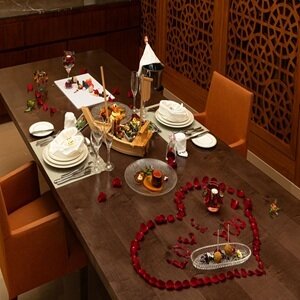 أمسية رومانسية في مطعم سيلك رود