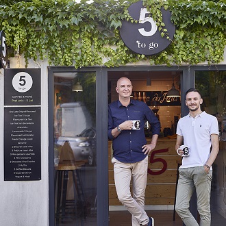 Radu Savopol i Lučian Badila, vlasnici franšize „5 to go“