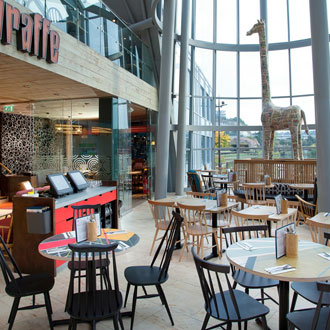 Tesco ставить на ресторани