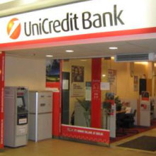 UniCredit йде у франчайзинг... у Чехії